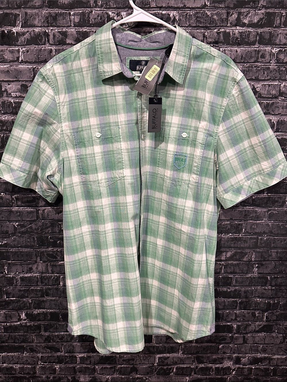 NWT! Buffalo David Bitton Green and White Plaid Short-Sleeve Button-Down Shirt